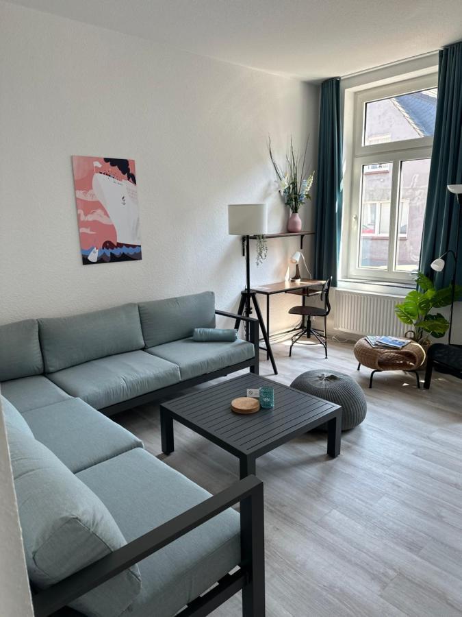 Hotel Dh -Deutsches Haus- Emden Ngoại thất bức ảnh