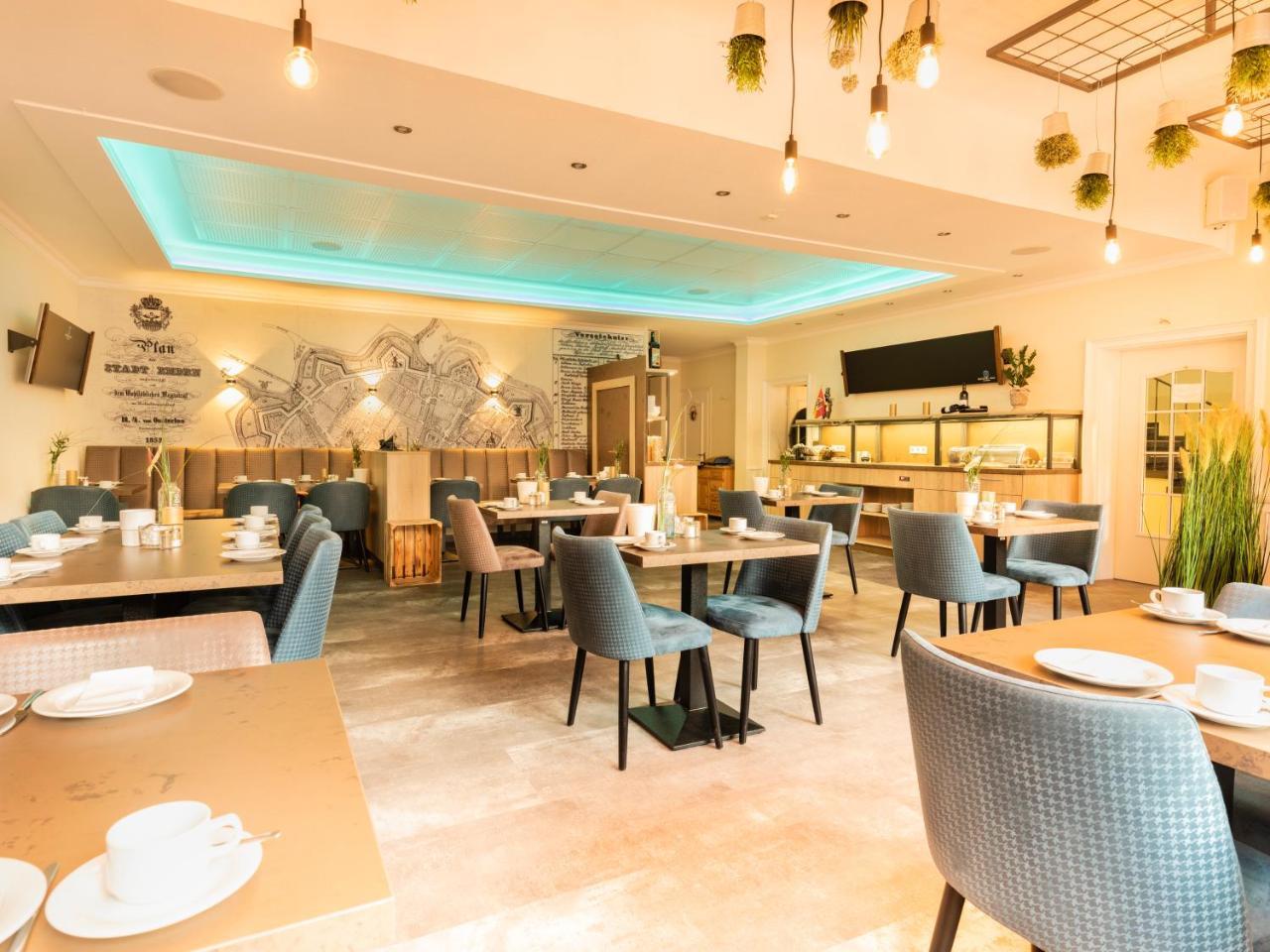 Hotel Dh -Deutsches Haus- Emden Ngoại thất bức ảnh