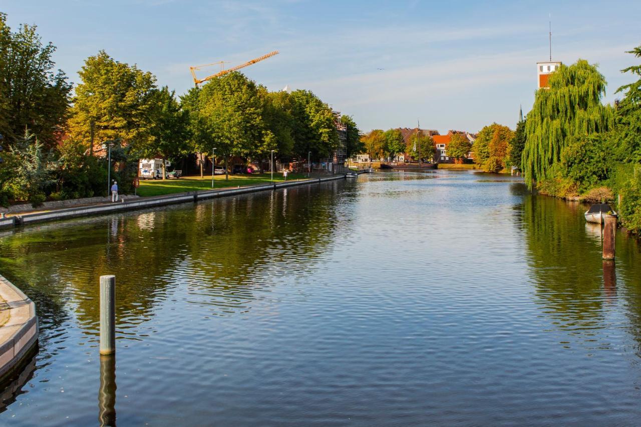 Hotel Dh -Deutsches Haus- Emden Ngoại thất bức ảnh